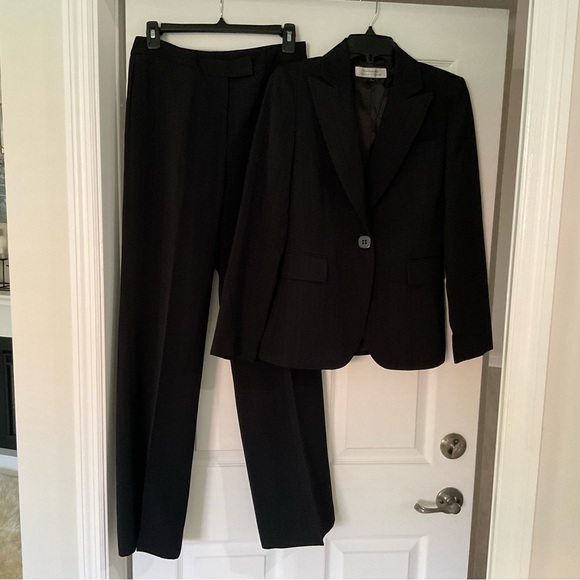 Black Blazer Pant Suit - Picture 1 of 3